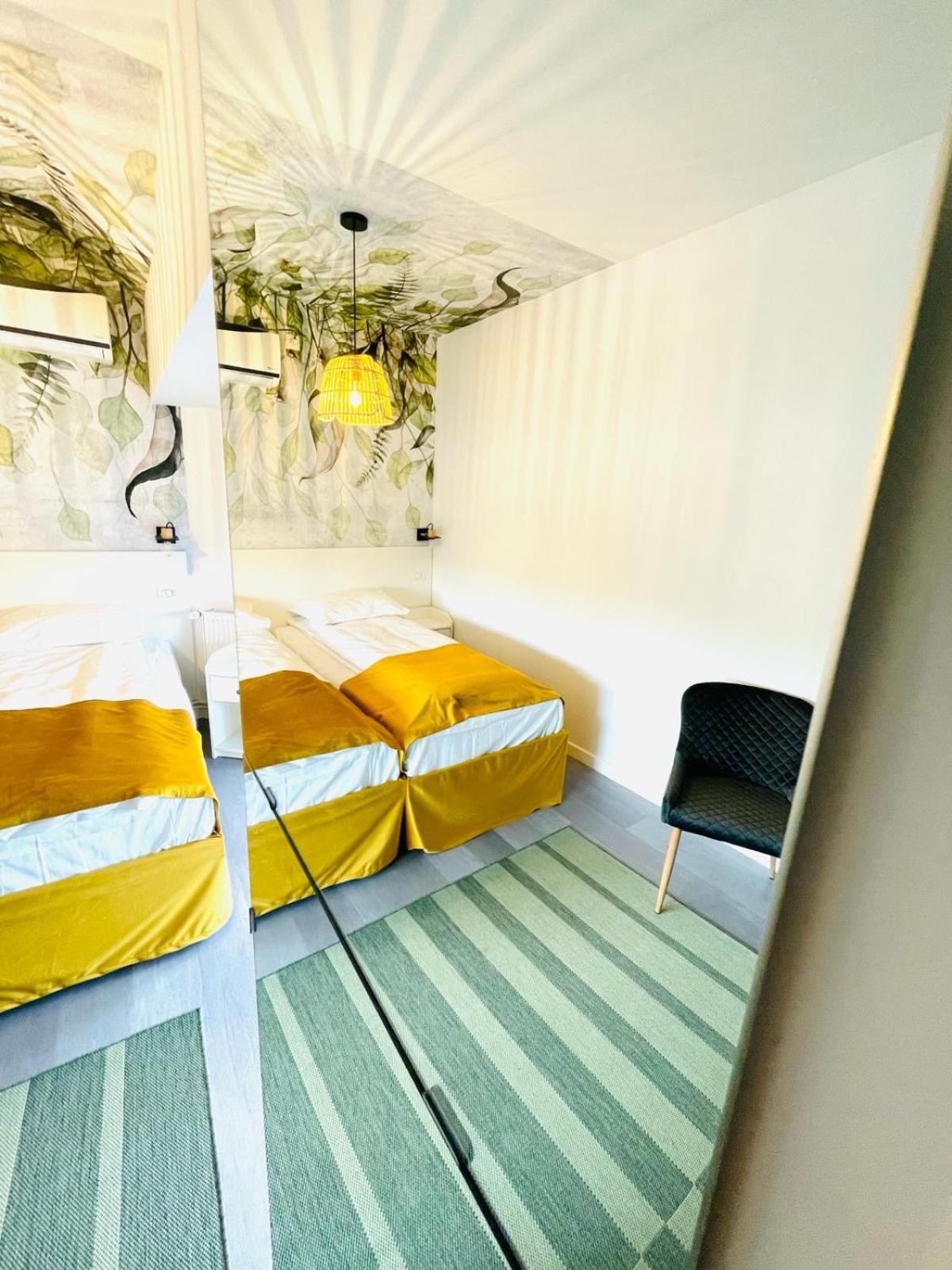 Motel Azur Calnic Zewnętrze zdjęcie